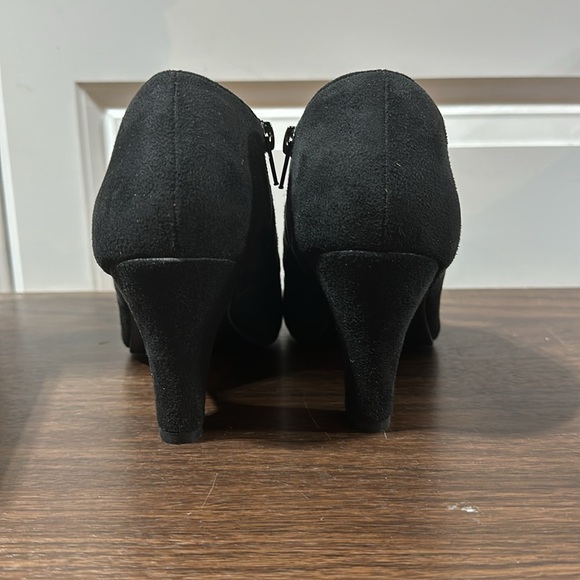 Journee Collections Piper Heels - Picture 3 of 5